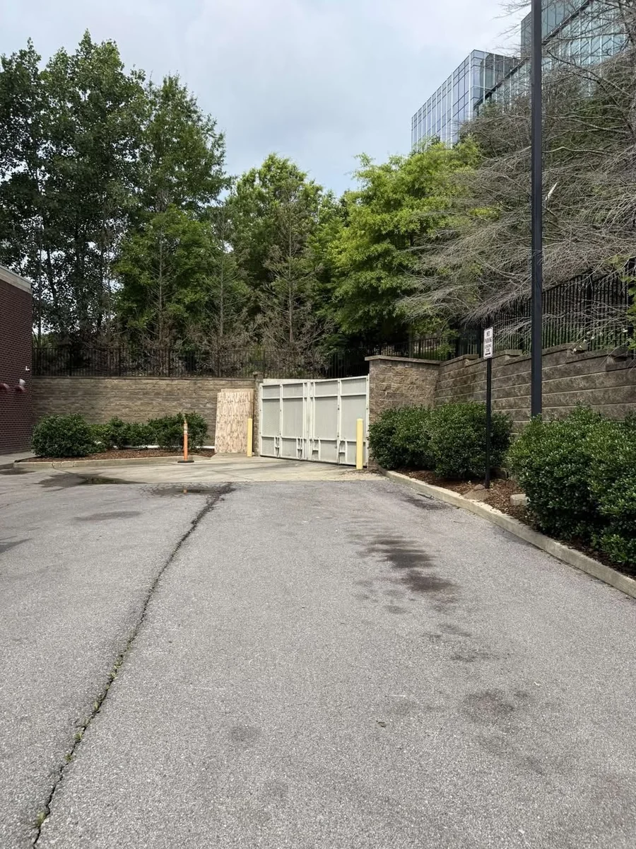 Clean commercial property after Trash Titans junk removal in Middle Tennessee